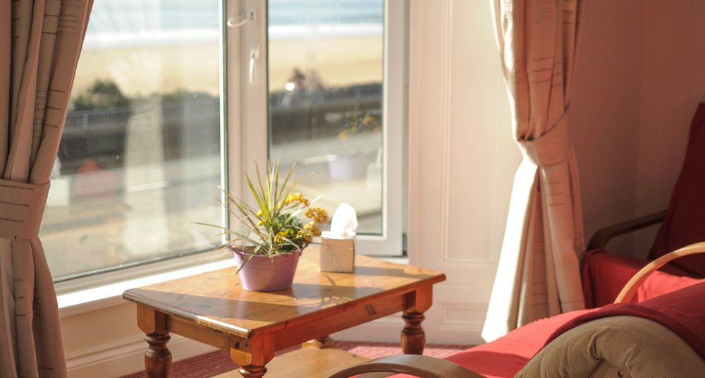Leonardos Guest House Swansea Exterior photo