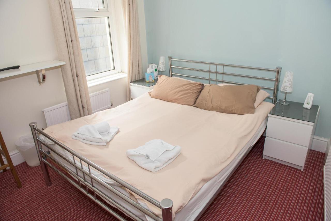 Leonardos Guest House Swansea Exterior photo